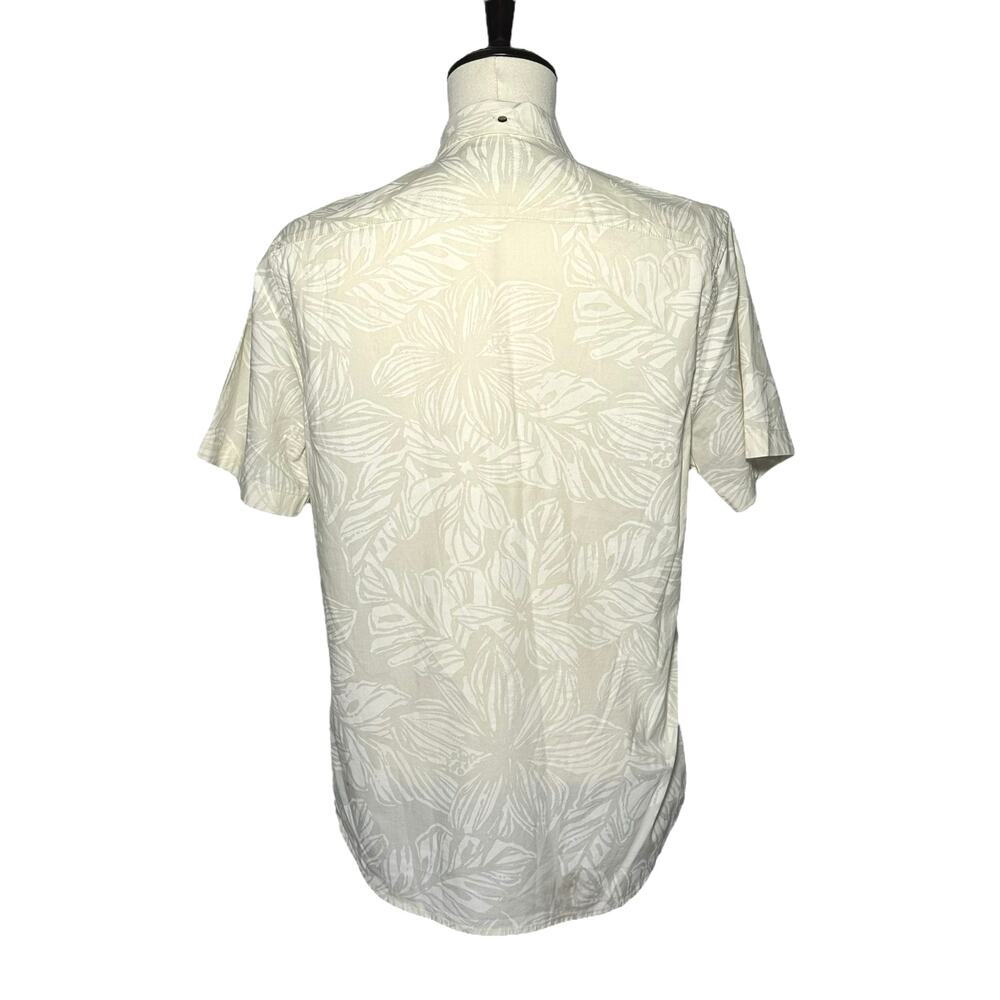 Chubbies | Men | Cream Tropical Palm Print Beach Popover Shirt | Medium - Picture 3 of 11